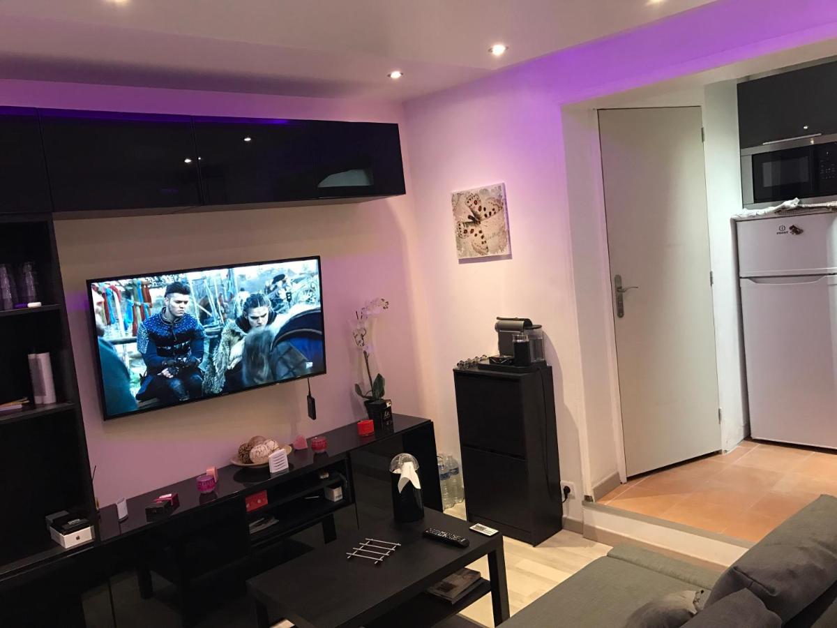Gheddachi Apartment ฌ็องตีญี ภายนอก รูปภาพ